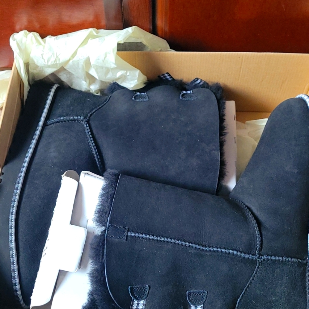 Ugg Bailey Bow Boot, Black, W 11